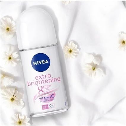 NIVEA Extra Brightening Underarm Roll-On Deodorant | 4 x 25ml