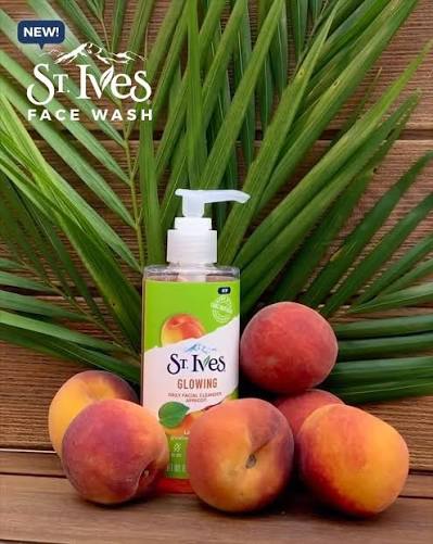 St. Ives Glowing Face Wash with Apricot Extracts 200 ml