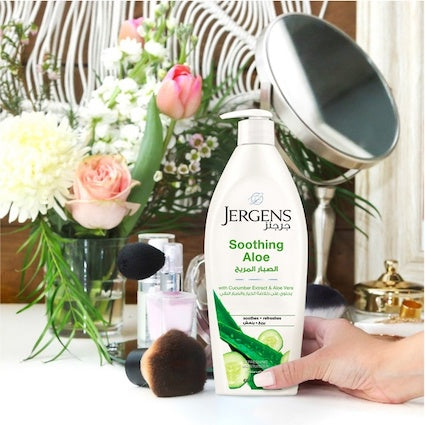 Jergens Soothing Aloe Vera & Cucumber Extract Moisturizer (400ml)