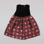 Amberley London Balmoral Rembrandt Print Elegant Cotton Girls Dress