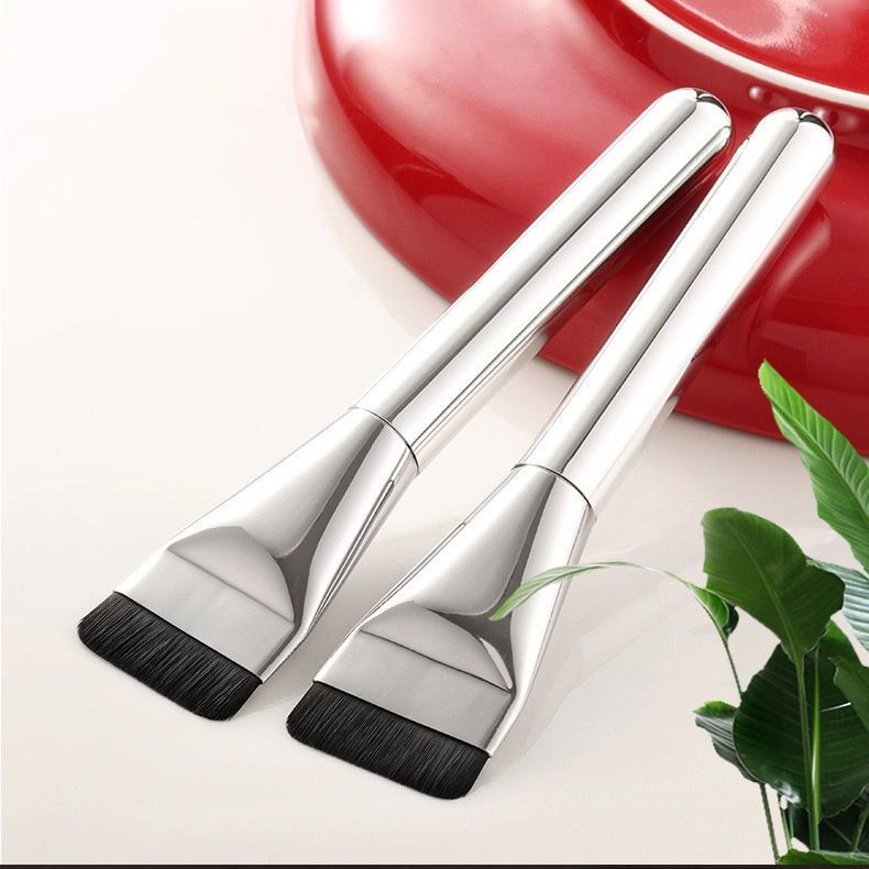 Flat Foundation Makeup Brush for Smooth Base & Mask Application - photo 3